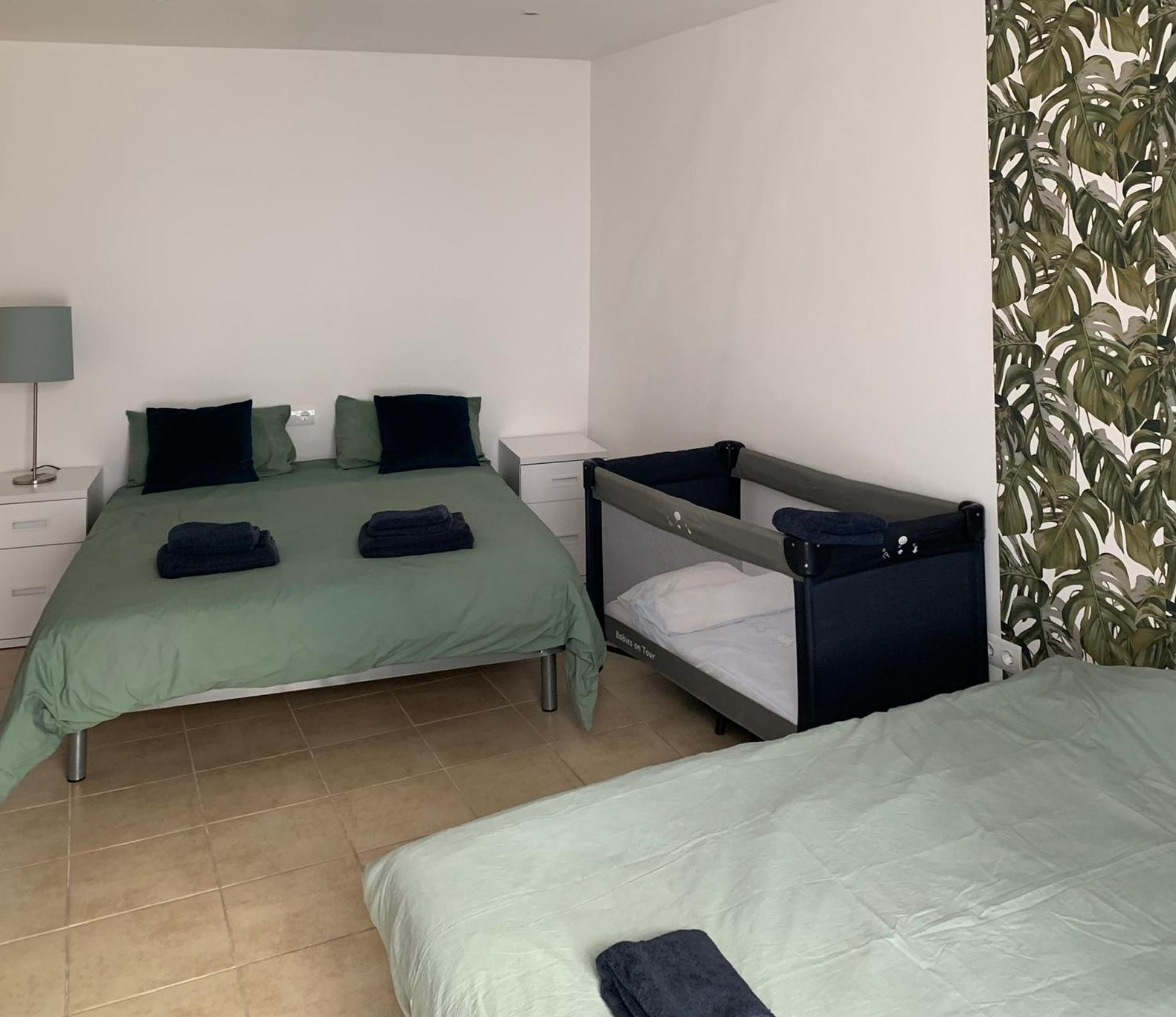 Hostal Casa Michaels Mora d'Ebre Exterior photo